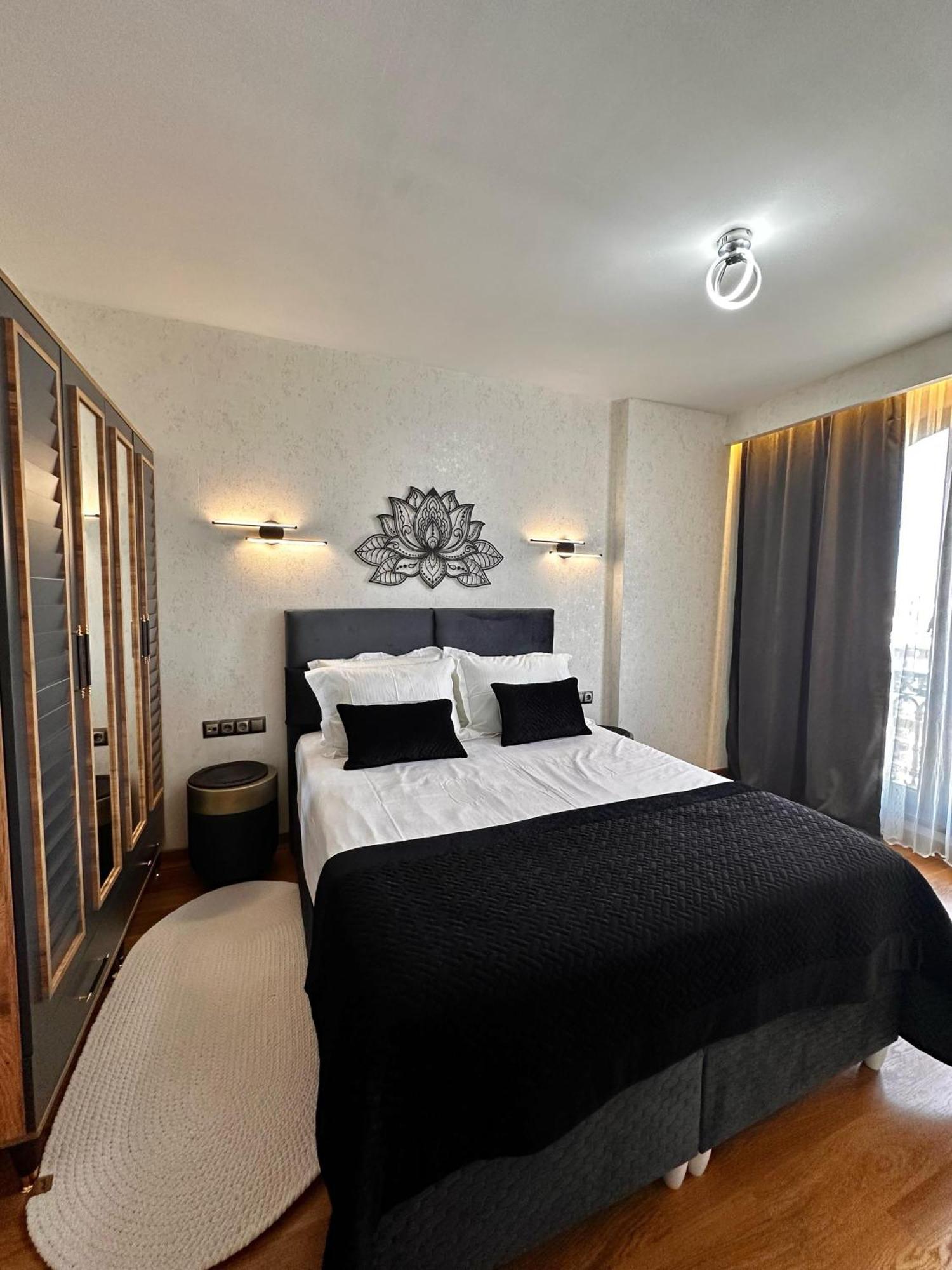 Sabiha Gokcen Hotel Istanbul Houses Exterior photo