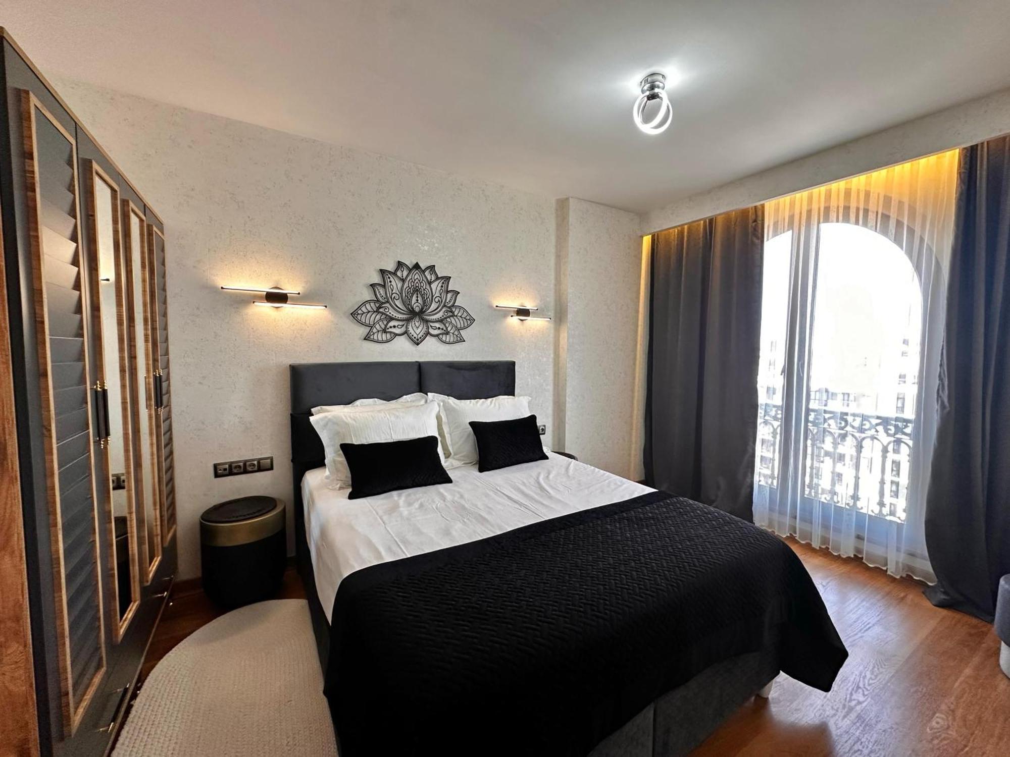 Sabiha Gokcen Hotel Istanbul Houses Exterior photo